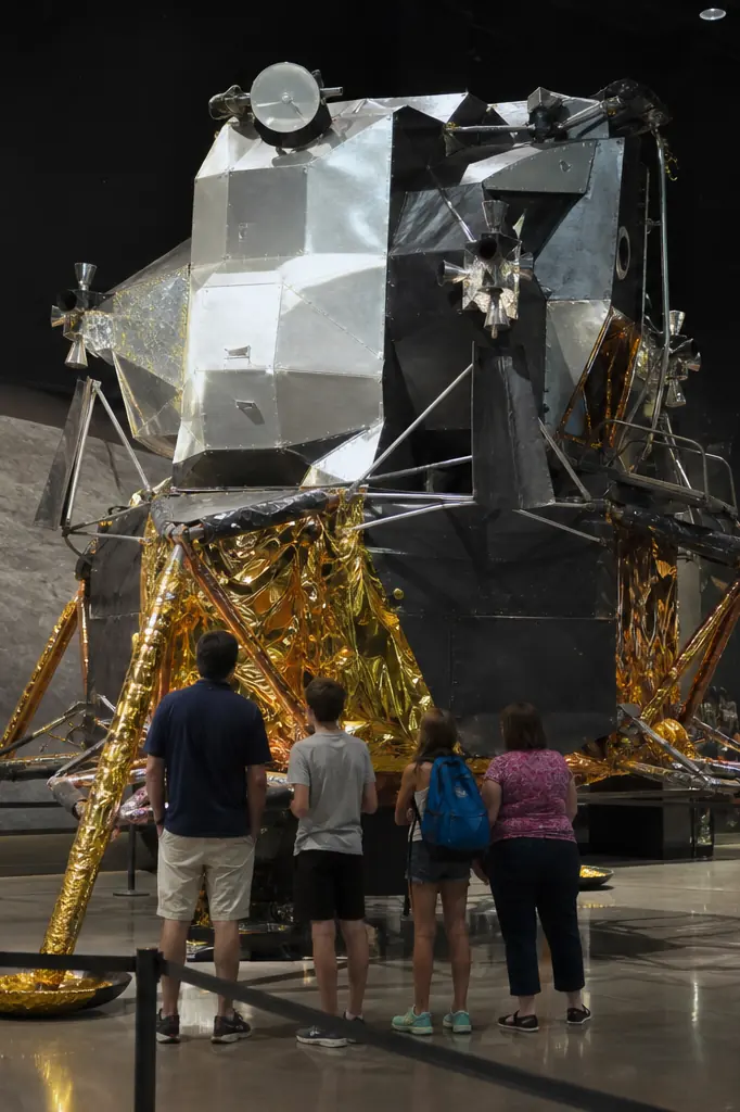 Maquette du module lunaire Apollo dans un musée des sciences